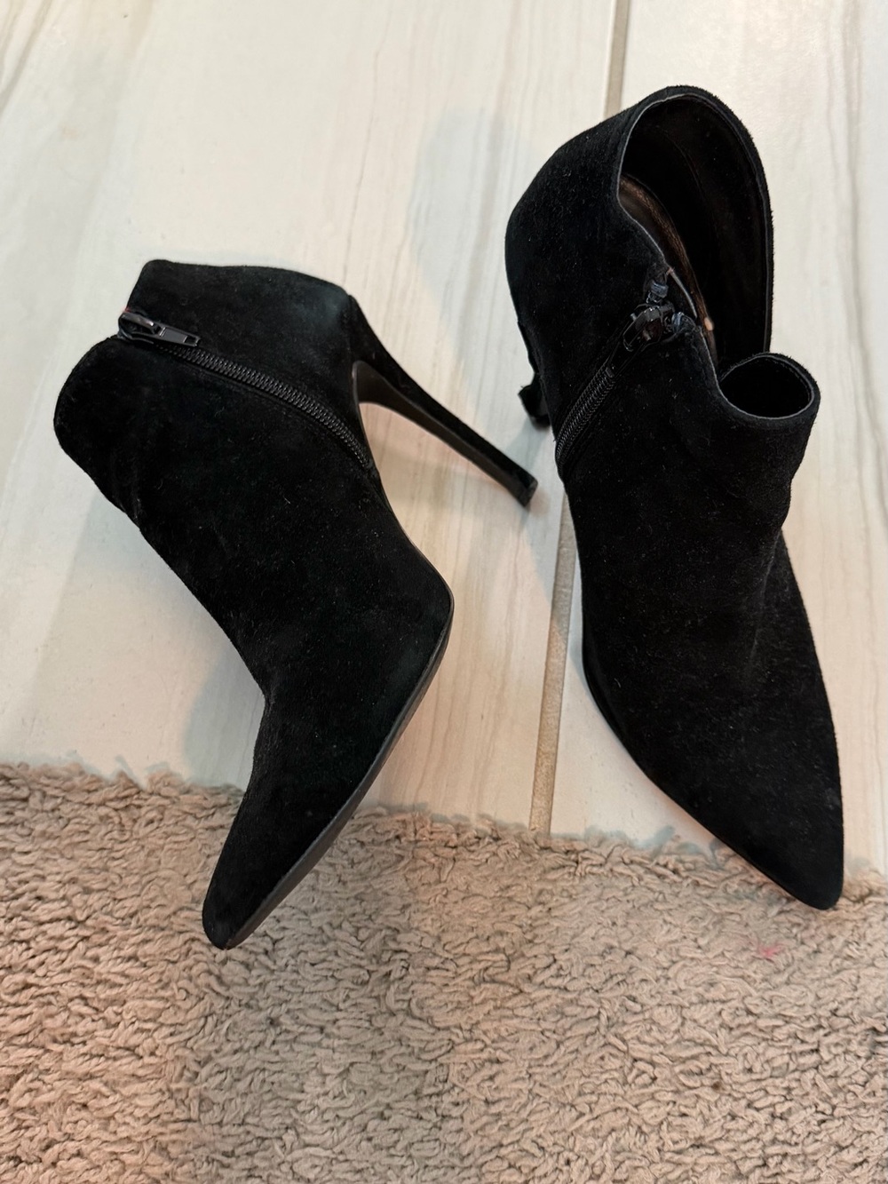 Steve Madden Black Suede Pointed-Toe Stiletto Booties